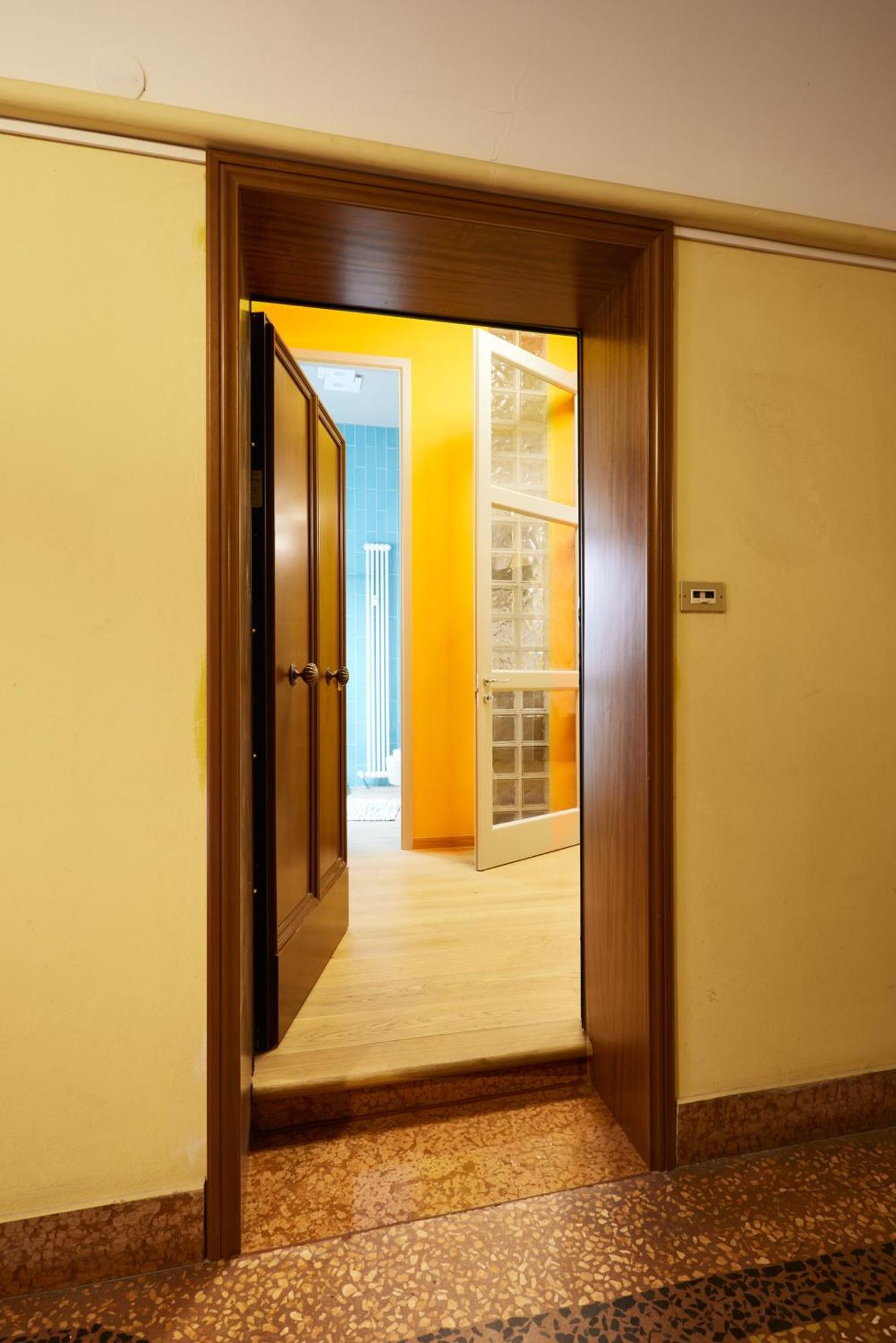 Central And Comfy Apartment Free Netflix And Disney Plus Bologna Bagian luar foto